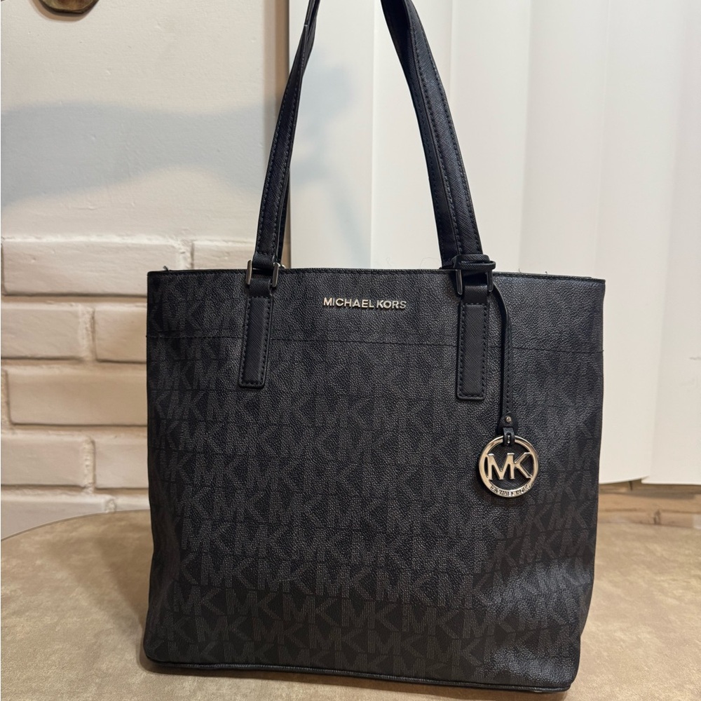 ✨ Michael Kors Large Morgan Tote Bag — MK Monogram ✨